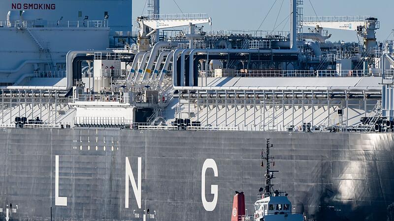 Energie-Terminal &laquo;Deutsche Ostsee&raquo; im Hafen Mukran