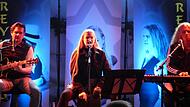 Ebern kennt und liebt sie: Im ehemaligen Gefängnishof in der Rittergasse sorgten die drei Musiker von „Dreyklang“ für Stimmung.