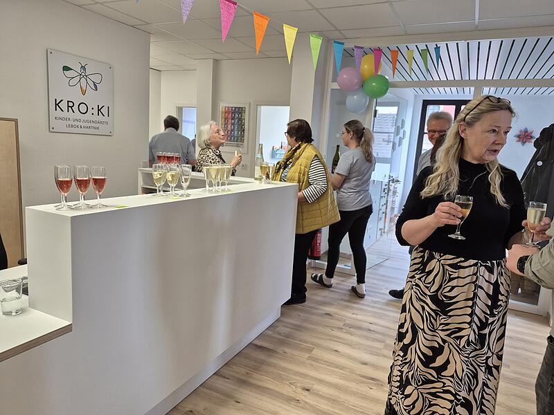 Ein Bilderrundgang durch die Praxis am Tag der Er&ouml;ffnungDie neue Facharztpraxis f&uuml;r Kinder- und Jugendmedizin in Kronach