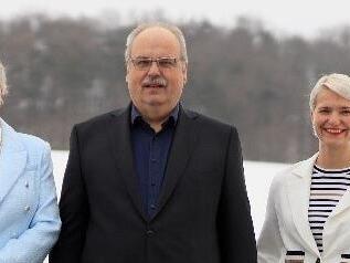 B&uuml;rgermeisterkandidatin Angelika Beck, Andreas Pohle und Anette Wichmann (von links). Sie tritt in Wachenroth an.