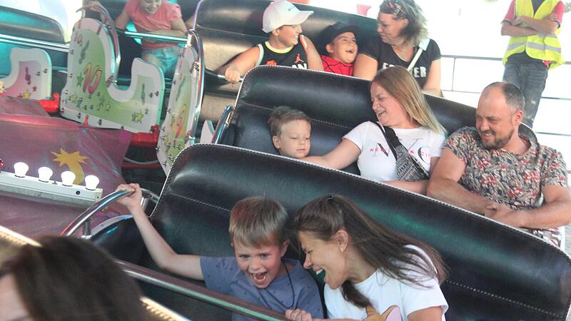 Die Preise sind noch volksnah auf dem Lichtenfelser Sch&uuml;tzenfest. Wir schauten, wie weit man mit 35 Euro kommt