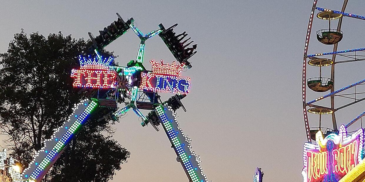 Beim Kronacher Freischießen geht es rund und zahlreiche Fahrgeschäfte