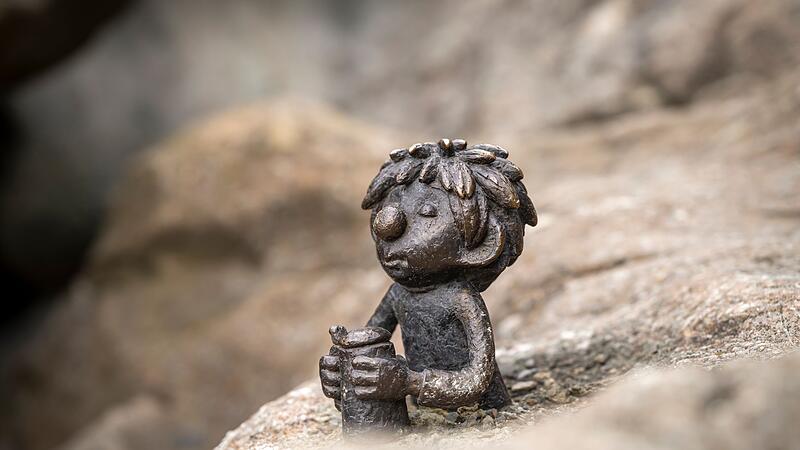 Pumuckl-Figur am Wittelsbacher Brunnen in München Pumuckl-Figur am Wittelsbacher Brunnen in München