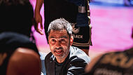 Jesus Ramirez hat bei den BMA365 Bamberg Baskets einen Dreijahresvertrag unterzeichnet.