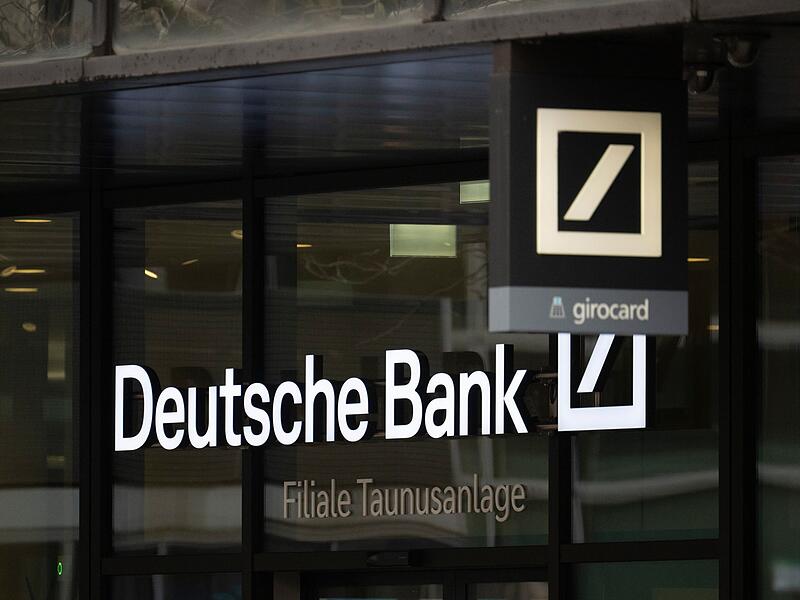 Razzia bei der Deutschen Bank Razzia bei der Deutschen Bank