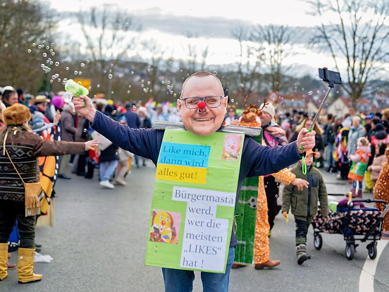 Faschingsumzug in Hirschaid 2026Mit Drachen und Pok&eacute;mon: Faschingsumzug in Hirschaid