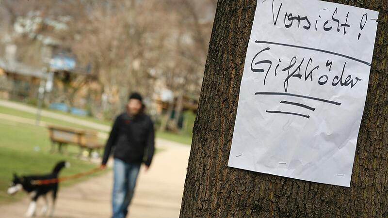 Immer wieder werden im Landkreis Forchheim Giftk&ouml;der gefunden. Polizei und Tierarzt geben Tipps wie damit umzugehen ist.