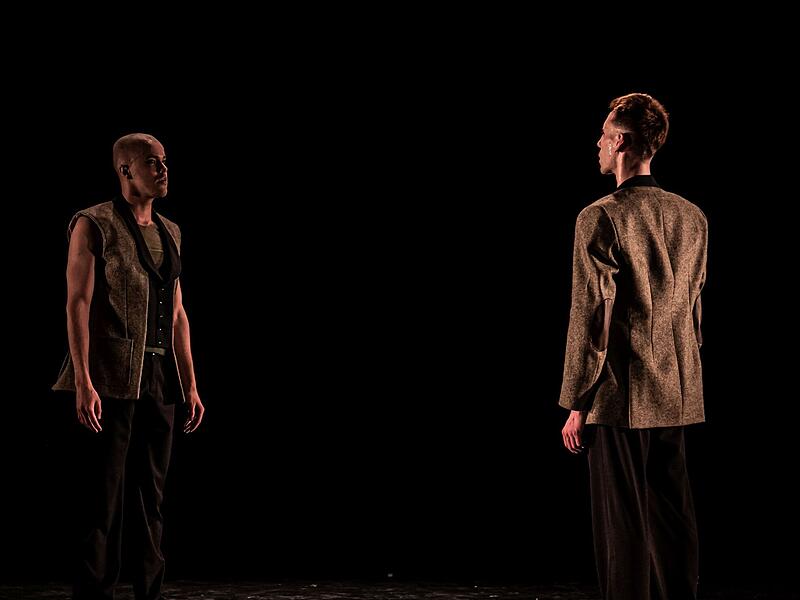 Das Kammerballett "First Steps" feierte erfolgreiche Premiere im Theater in der Reithalle in Coburg.Kammerballett "First Steps" in Coburg Das Kammerballett "First Steps" feierte erfolgreiche Premiere im Theater in der Reithalle in Coburg.
