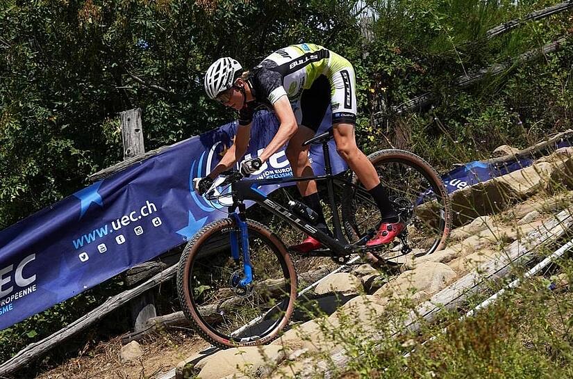 Elias Hückmann aus Kulmbach krönte sich im Cross-Country zum U16-Europameister. Elias Hückmann aus Kulmbach krönte sich im Cross-Country zum U16-Europameister.