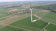 Das Windrad in Kasberg (Gräfenberg) ist weithin sichtbar. Demnächst könnten noch viel mehr Windkraftanlagen im Landkreis aus dem Boden sprießen.Forchheim & Fränkische Schweiz Das Windrad in Kasberg (Gräfenberg) ist weithin sichtbar. Demnächst könnten noch viel mehr Windkraftanlagen im Landkreis aus dem Boden sprießen.Forchheim & Fränkische Schweiz
