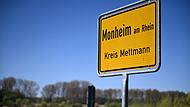 Monheim am Rhein - Ortsschild