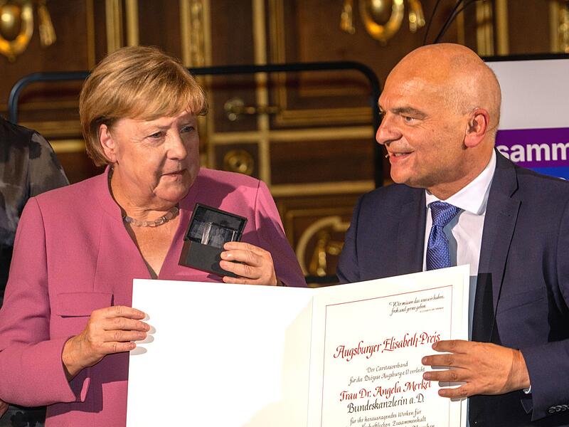 Ehemalige Bundeskanzlerin Merkel erhält Caritas-Preis Ehemalige Bundeskanzlerin Merkel erhält Caritas-Preis