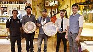 Die besten Schützen der Schützengesellschaft Königsberg-von links: Tobias Müller (Meister Bogen), Kevin Lindau (Gewinner Bogenscheibe), Thomas Hauck (Schützenkönig), Detlef Bartesch (Meister Luftgewehr) und Tobias Piechaczek (Meister Luftpistole).