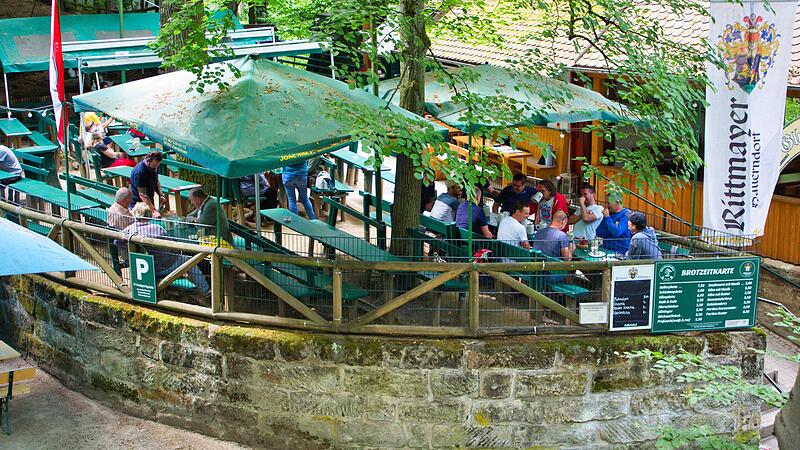 Unter anderem wird die B&uuml;hne am Glockenkeller erneuert.Forchheim & Fr&auml;nkische Schweiz