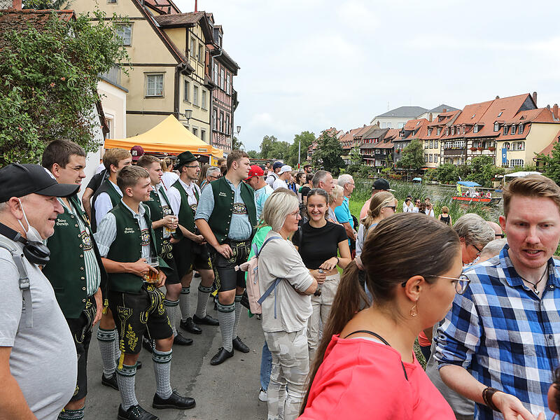 Bamberg; Sandkirchweih Samstag mit Jugend-FischerstechenDer Sandkerwa-Samstag in Bildern