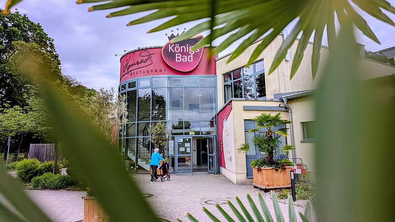 Es wird saniert, nicht versch&ouml;nert, saniert, doch versch&ouml;nert: Trotz gro&szlig;er Finanzprobleme sieht sich die Stadt Forchheim gezwungen, ihr K&ouml;nigsbad mindestens umfassend zu sanieren. Nun werden die Pl&auml;ne wieder einmal konkreter.