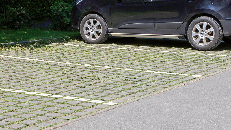 Kein einfaches Thema in St&auml;dten: Stellpl&auml;tze. Denn irgendwo m&uuml;ssen die Fahrzeuge unterkommen.