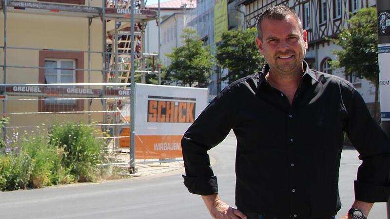 Nach dem Verkauf seiner Bauunternehmen scheidet Anton Schick aus der Gesch&auml;ftsf&uuml;hrung aus.