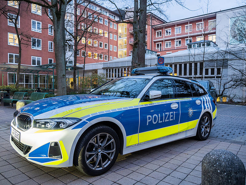 Eskalation in Erlanger Klinik: Polizei stoppt Messerangreifer im Waldkrankenhaus mit SchussMesserangreifer Erlanger Klinik