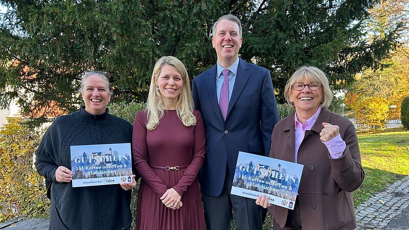 Coburger Herzogshaus hilft dem Sozialkaufhaus Gemeinsam fürs Coburger Sozialkaufhaus (von links): Melanie Feiler, Kelly Prinzessin von Sachsen-Coburg und Gotha und ihr Mann Hubertus sowie Barbara Kammerscheid.
