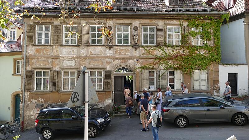 Das repr&auml;sentative B&uuml;rgerhaus Michaelsberg 25 aus dem 18. Jahrhundert steht seit Jahren leer und wird nun von den Privateigent&uuml;mern saniert.