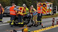 Der Motorradfahrer starb beim Unfall. Der Motorradfahrer starb beim Unfall.