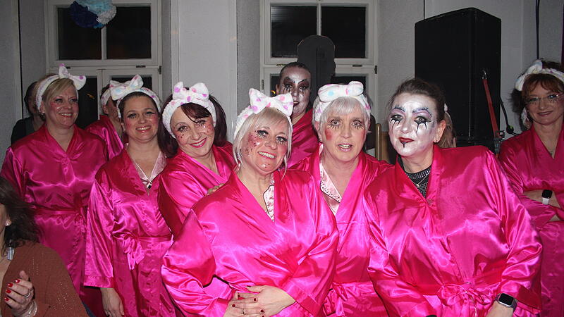 So wird Fasching 2026 in Pottenstein gefeiert: Die sch&ouml;nsten Bilder vom Gauditreffen.