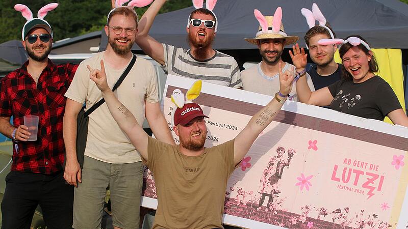 Das „Ab geht die Lutzi“-Festival 2024 mit tausenden Besucherinnen und Besuchern ist friedlich zu Ende gegangen. Das „Ab geht die Lutzi“-Festival 2024 mit tausenden Besucherinnen und Besuchern ist friedlich zu Ende gegangen.