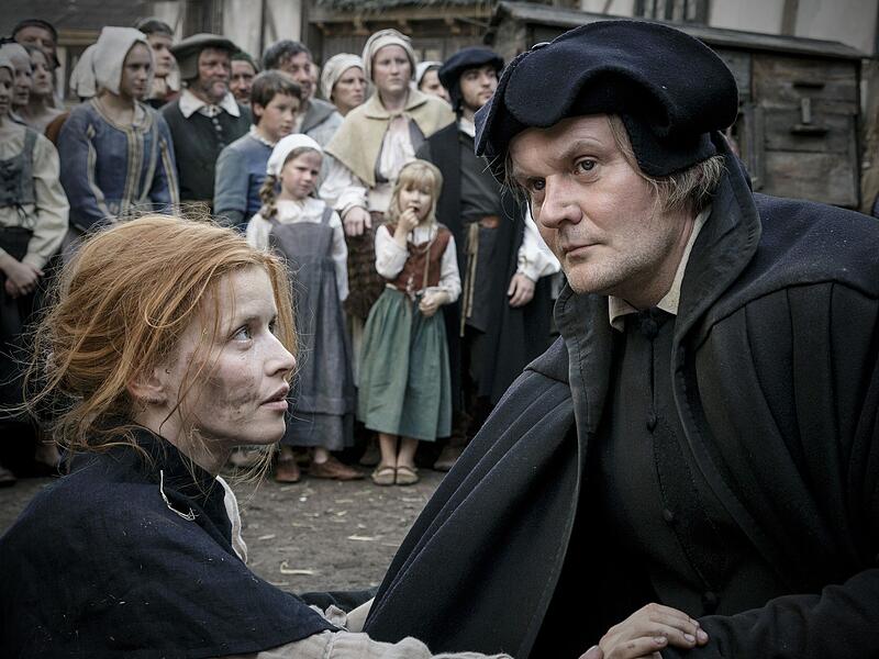 Karoline Schuch und Devid Striesow drehten f&uuml;r den Film &bdquo;Katharina Luther&ldquo; in Kulmbach.