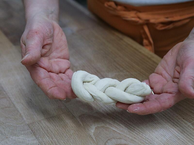 Alles Handarbeit &ndash; ein ZopfForchheim & Fr&auml;nkische Schweiz