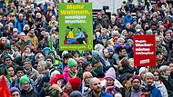 Mietendemo gegen Leerstand und Luxus-Sanierungen in M&uuml;nchen