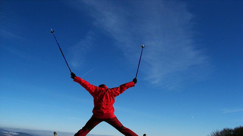 2006-03-22 noch 1 m Schnee am Kreuzberg DSC03380+.jpg 2006-03-22 noch 1 m Schnee am Kreuzberg DSC03380+.jpg