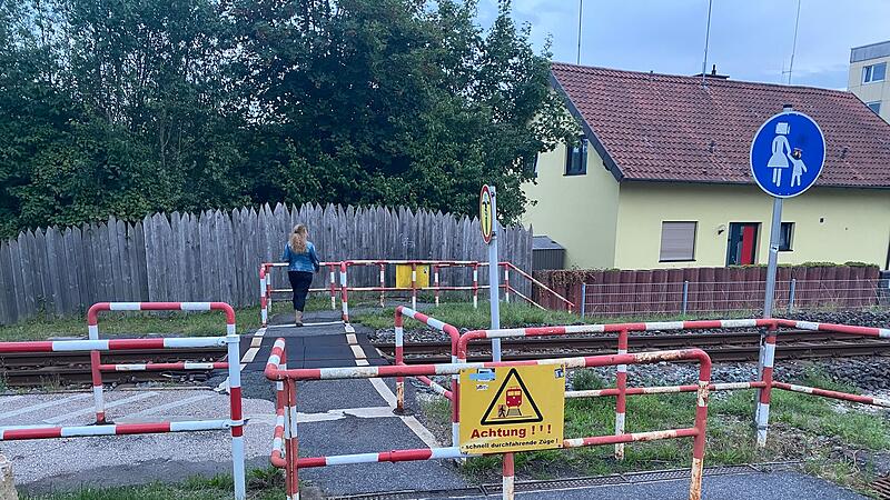 D&ouml;rfles-Esbach: Darum wird dieser Bahn&uuml;bergang geschlossen