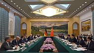 Wirtschaftministerin Reiche in China Wirtschaftministerin Reiche in China