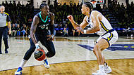 Trevon Scott (links) spielt derzeit in Kanada für die Winnipeg Sea Bears. Trevon Scott (links) spielt derzeit in Kanada für die Winnipeg Sea Bears.