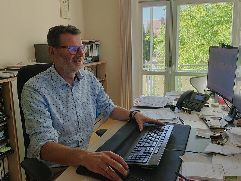 K&auml;mmerer Wolfgang Krippel in seinem B&uuml;ro in Ebermannstadt.Forchheim & Fr&auml;nkische Schweiz