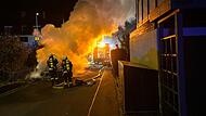 Als in Neunkirchen ein Auto brannte, waren die Kameraden der Wehr zur Stelle.Forchheim & Fränkische Schweiz Als in Neunkirchen ein Auto brannte, waren die Kameraden der Wehr zur Stelle.Forchheim & Fränkische Schweiz