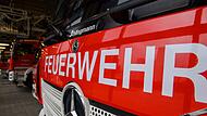 Sprinkleranlage l&ouml;st in Labor aus: Feuerwehr saugt Wasser ab