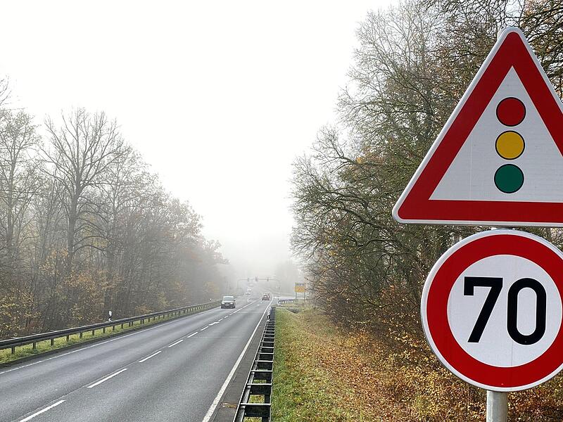 Vor der neuen Ampel gelten 70 km/h