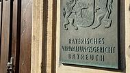 Das Verwaltungsgericht Bayreuth hat im Streit um die Verbesserungen an der Beleuchtung an Straße eines Bürgers in Hausen entschieden.