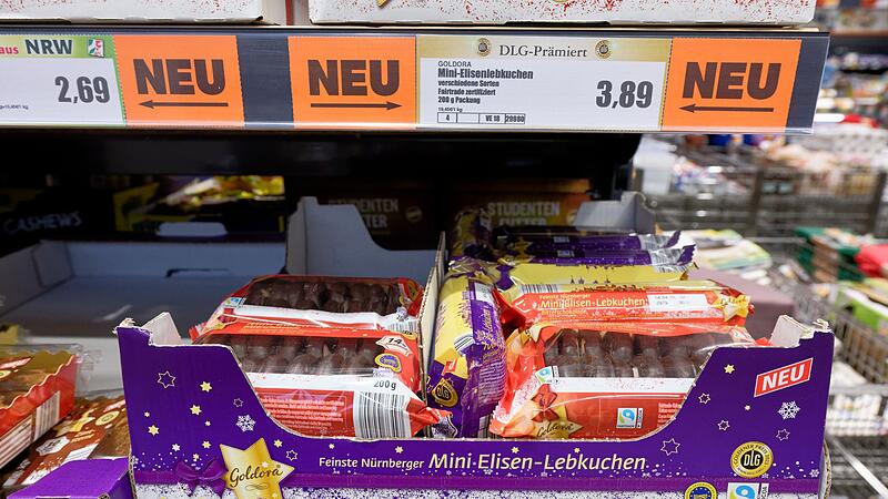 Weihnachten kündigt sich bereits in Supermärkten an