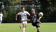 Nach 2:0-Führung musste sich der FSV Phönix Buttenheim um Maximilian Braun (in Schwarz) nach zwei späten Gegentreffern noch mit einem 2:2-Unentschieden zufrieden geben.
