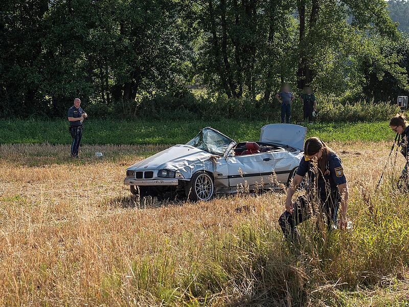 Kasendorf: Cabriofahrer stirbt bei Unfall Kasendorf: Cabriofahrer stirbt bei Unfall