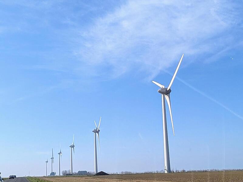 Windr&auml;der pr&auml;gen vielerorts die Landschaft. Das gef&auml;llt nicht jedem.Forchheim & Fr&auml;nkische Schweiz
