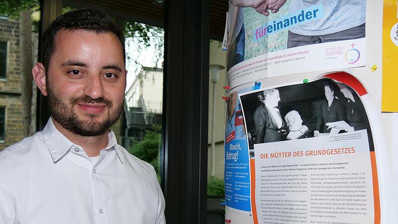 Der Integrationsbeauftragte des Landkreises Coburg, Kanat Akin, freut sich auf die Ausstellung.