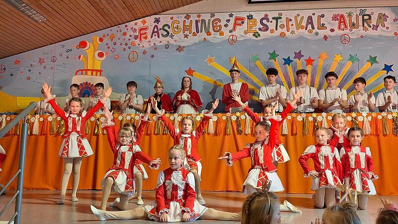 Tanz der &bdquo;Kleinen Riesen&ldquo;.