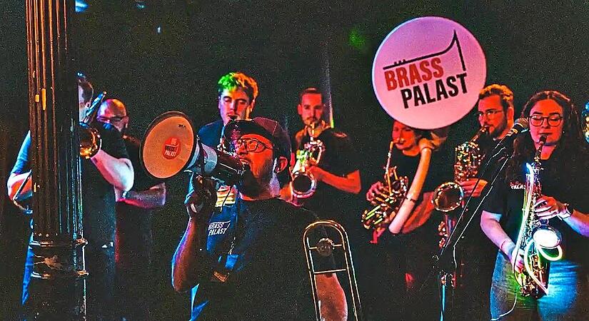 &bdquo;Brass Palast&ldquo; bietet bei der Festivalparty im Jungen Theater am Freitag eine Mischung aus Blasmusik und elektronischen Beats.Junges Theater Forchheim
