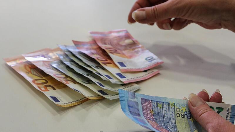 Eine wundersame Geldvermehrung gibt es nicht, aber mit unseren Tipps kann die Vermögensbildung gelingen. Eine wundersame Geldvermehrung gibt es nicht, aber mit unseren Tipps kann die Vermögensbildung gelingen.