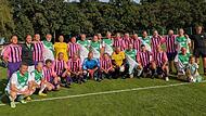 Die wahren Alten Herren und „Legenden“ der Spvgg Greuther-Fürth und der Coburger Turnerschaft nach dem Spiel.