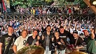 Was für eine Überraschung: Max Giesinger performt mit Edelherb auf dem Annafest.Forchheim & Fränkische Schweiz Was für eine Überraschung: Max Giesinger performt mit Edelherb auf dem Annafest.Forchheim & Fränkische Schweiz